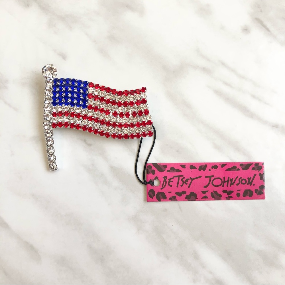 🎉 NWT Betsey Johnson American Flag Brooch Pin